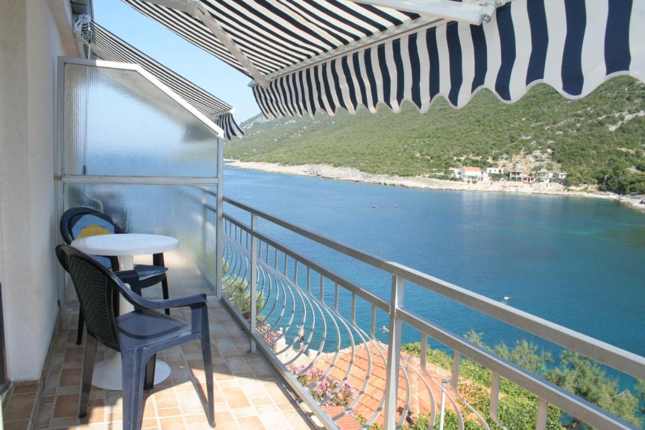 Apartment Zarace - Gdinj 4598A Екстер'єр фото
